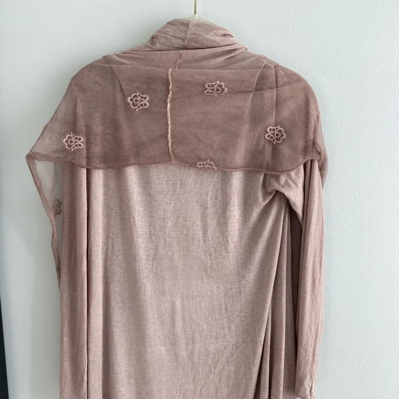 MADE IN ITALY Dusty Mauve Washed/Faded Cardigan with Lace Floral Overlay Size  L - Picture 8 of 9
